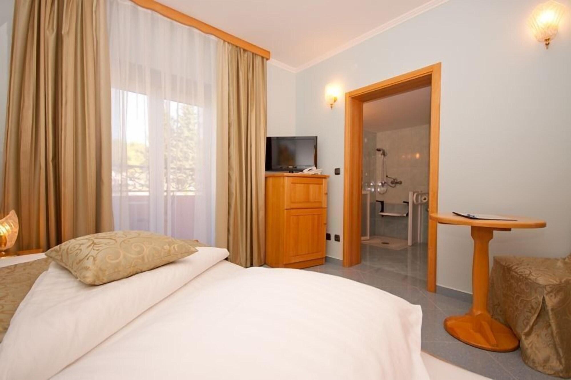 Hotel Miramare 보디체 외부 사진