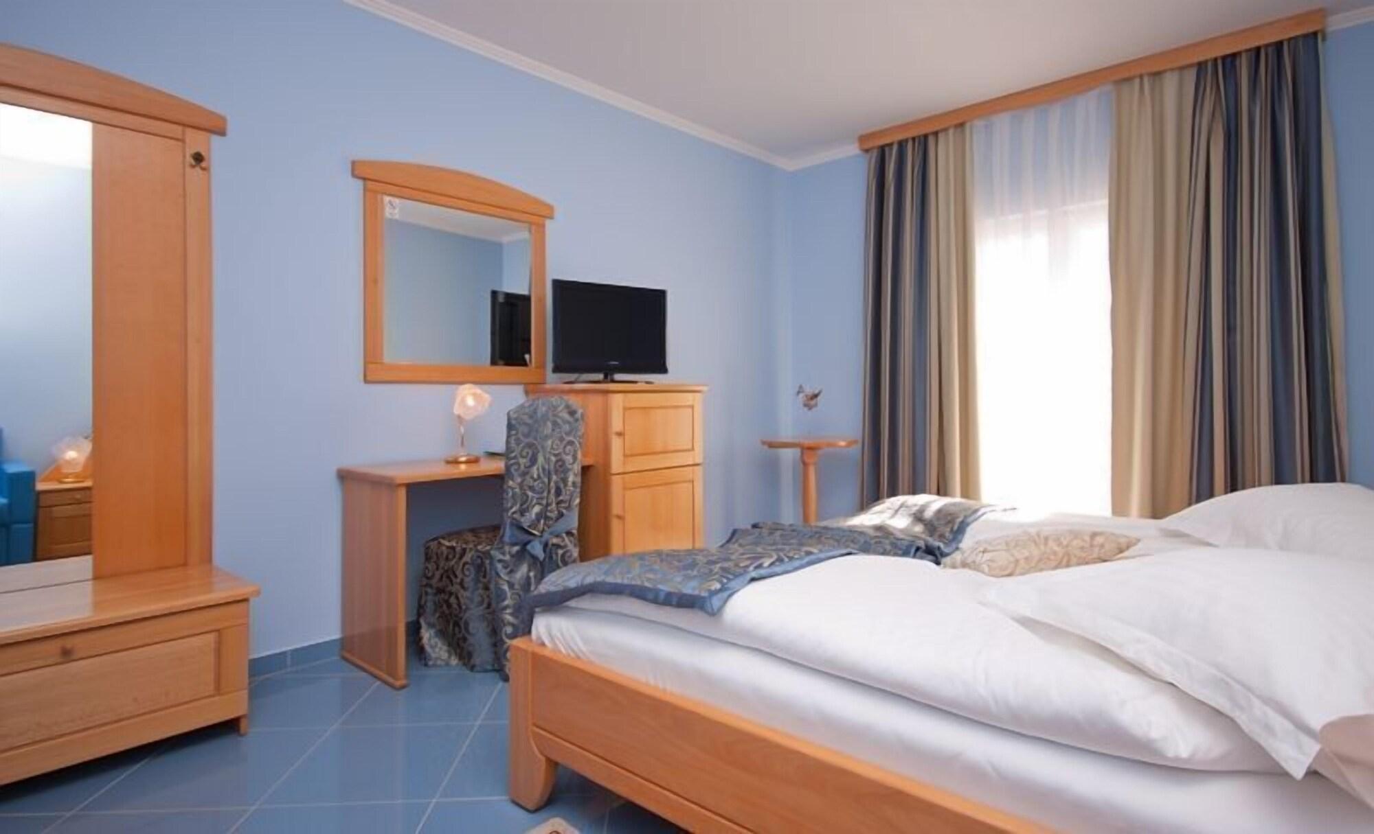 Hotel Miramare 보디체 외부 사진