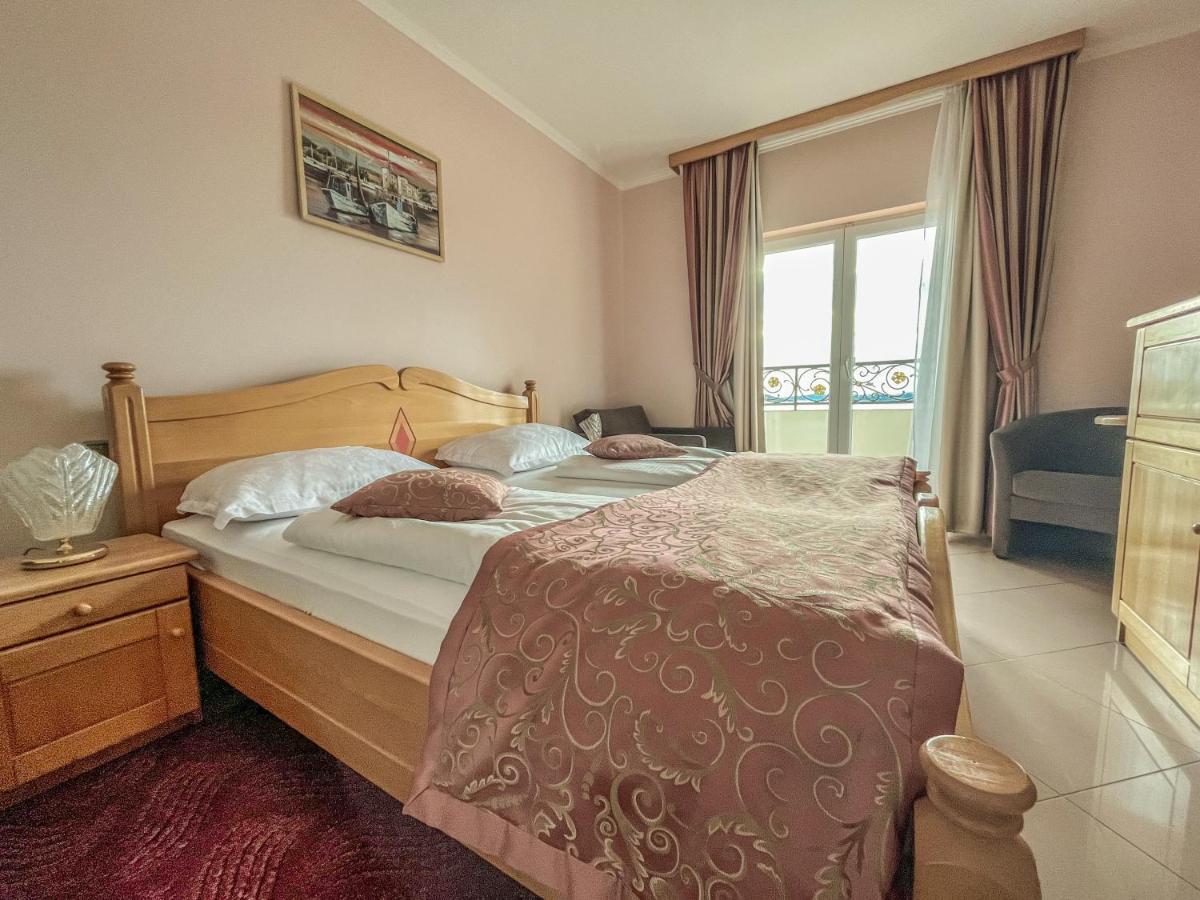 Hotel Miramare 보디체 외부 사진